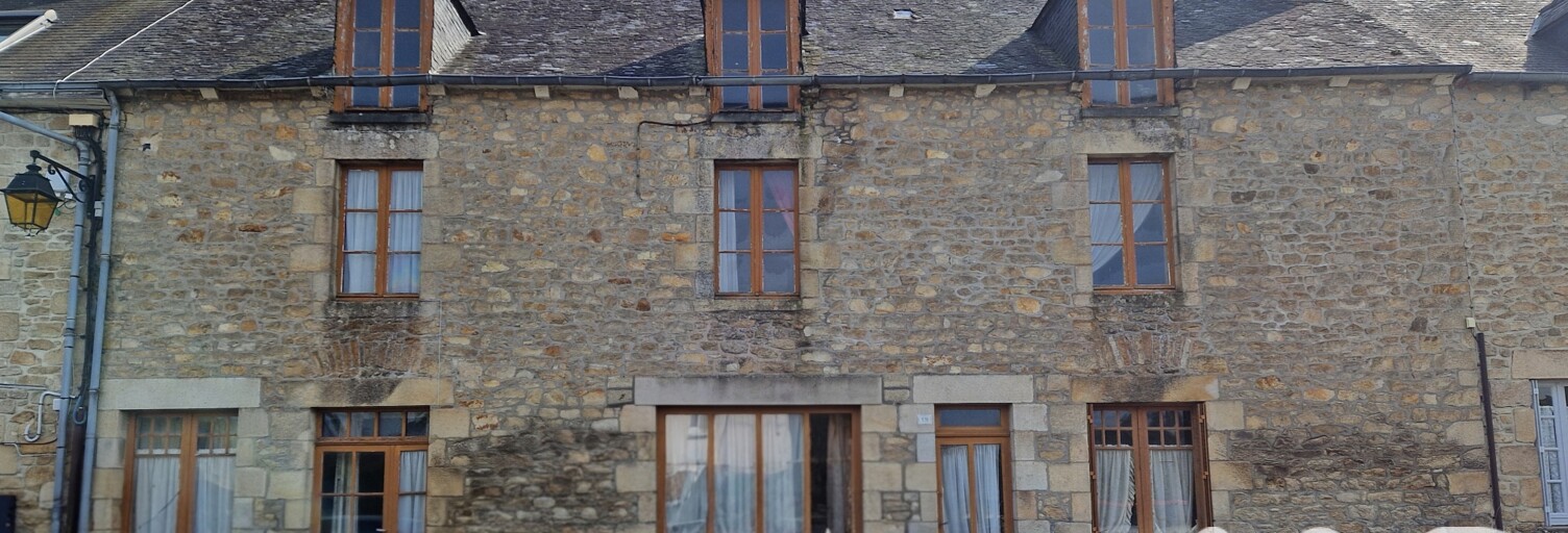 Maison 8 Pièces 155 m² à vendre à Jugon-les-Lacs (22270)