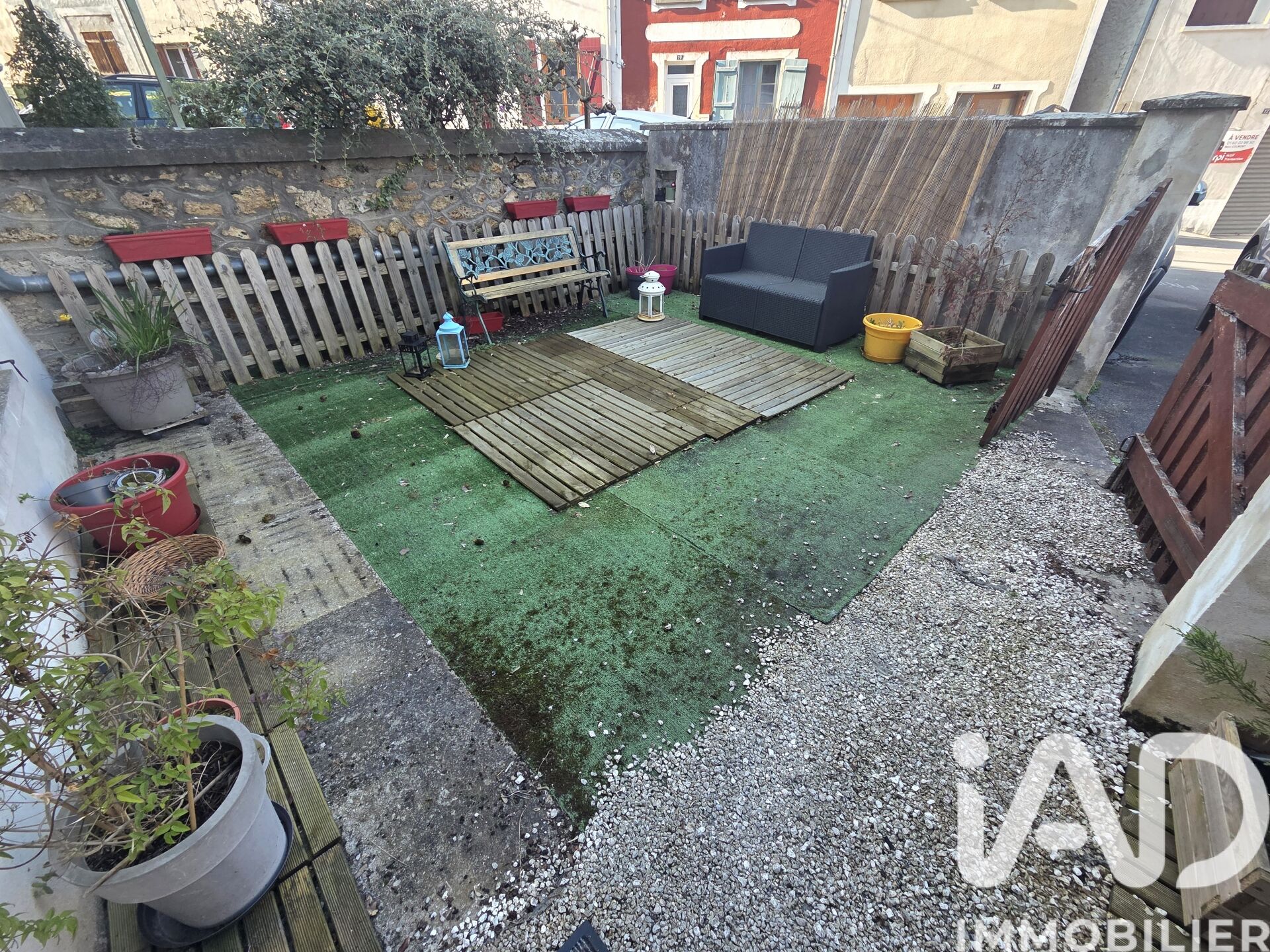 Saint-Cyr-sur-Morin - 90m² - 4p. - 3ch.