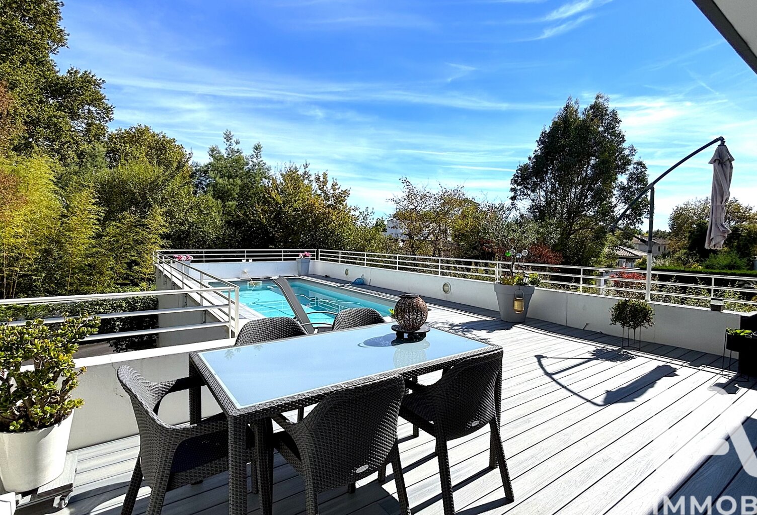 Vente Maison/villa 8 pièces — photo 1