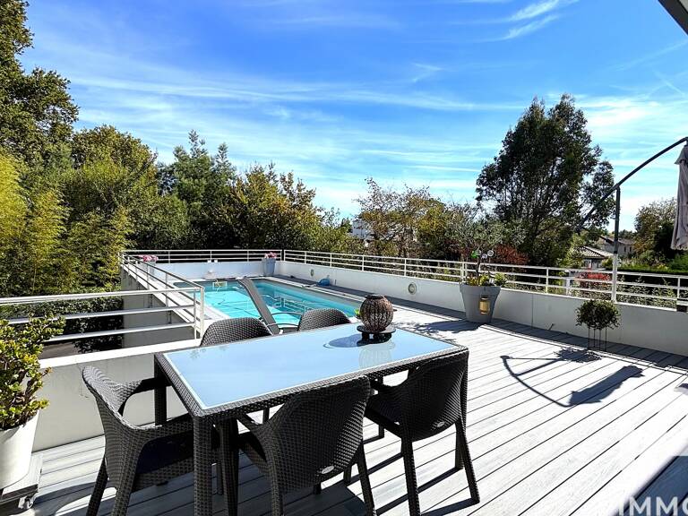 Vente Maison/villa 8 pièces — photo 1