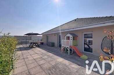 Appartement 4 pièces 275000 €