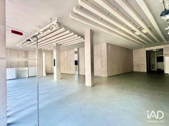 Location Boutique/Local commercial 255 m&sup2; — photo du bien
