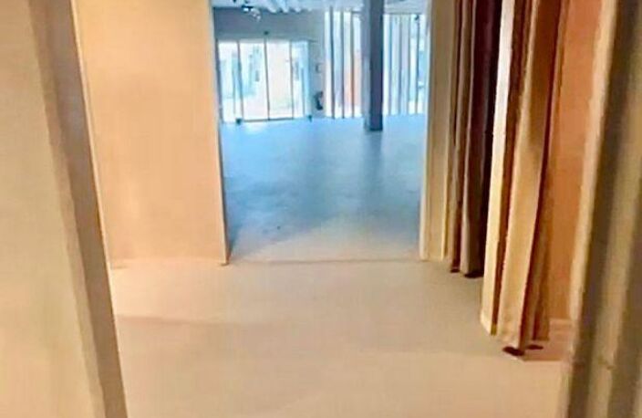 Location Boutique/Local commercial 255 m&sup2; — photo 5
