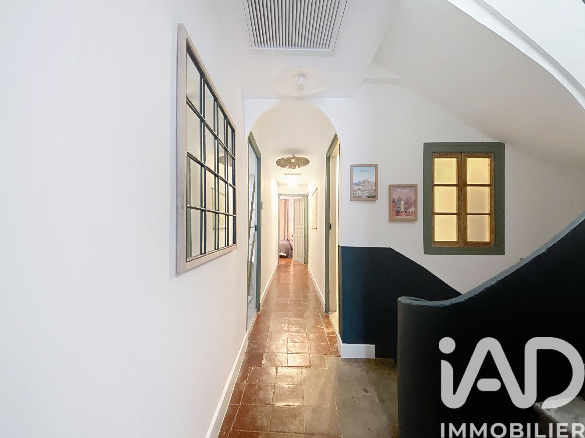 St-Chinian - 270m² - 4p. - 3ch.