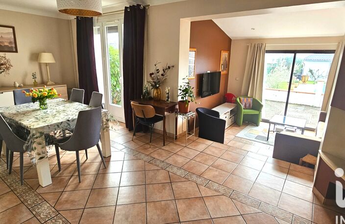 Vente Maison/villa 7 pièces — photo 2