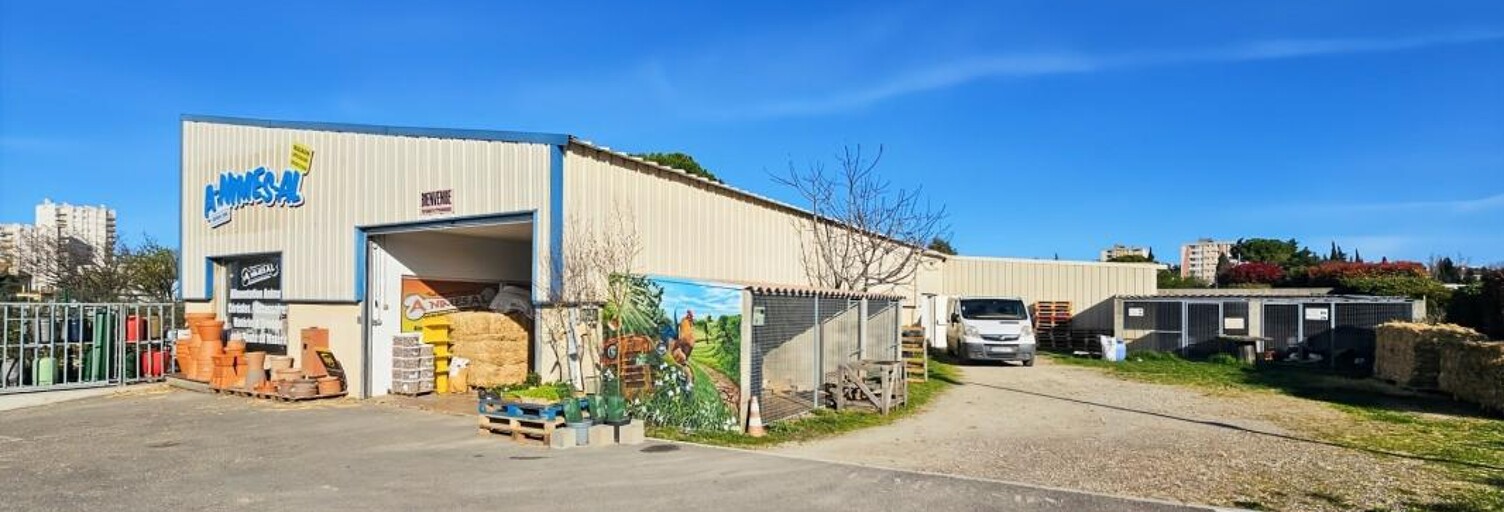 Commerce  298 m² à vendre à Nîmes (30000)