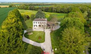 Maison 7 Pièces 178 m² à vendre à Croix-Chapeau (17220)