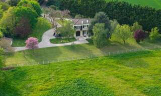Maison 7 Pièces 178 m² à vendre à Croix-Chapeau (17220)