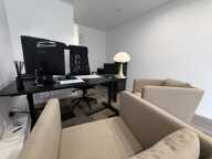 Local commercial / bureau — photo 2