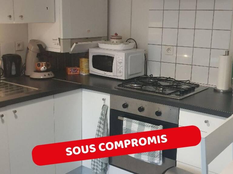 Appartement À Vendre de 2011 — photo 1