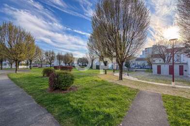 Appartement 4 pièces 186900 €