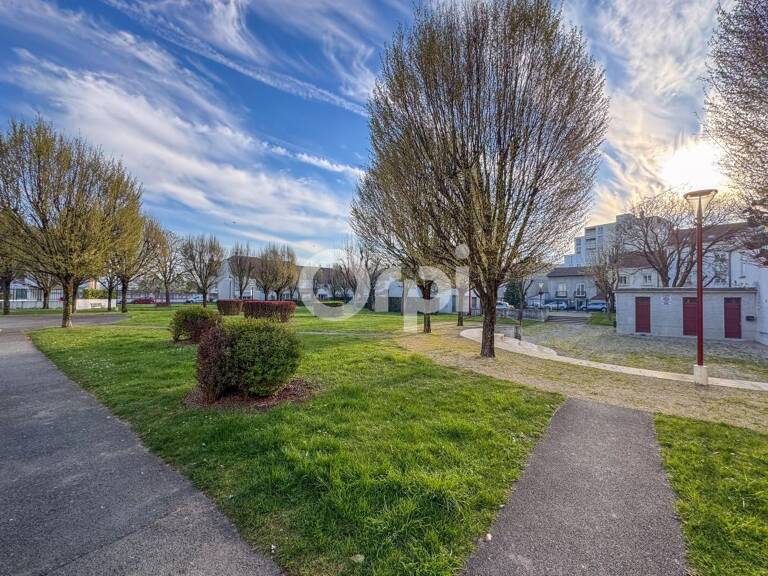Appartement À Vendre — photo 1