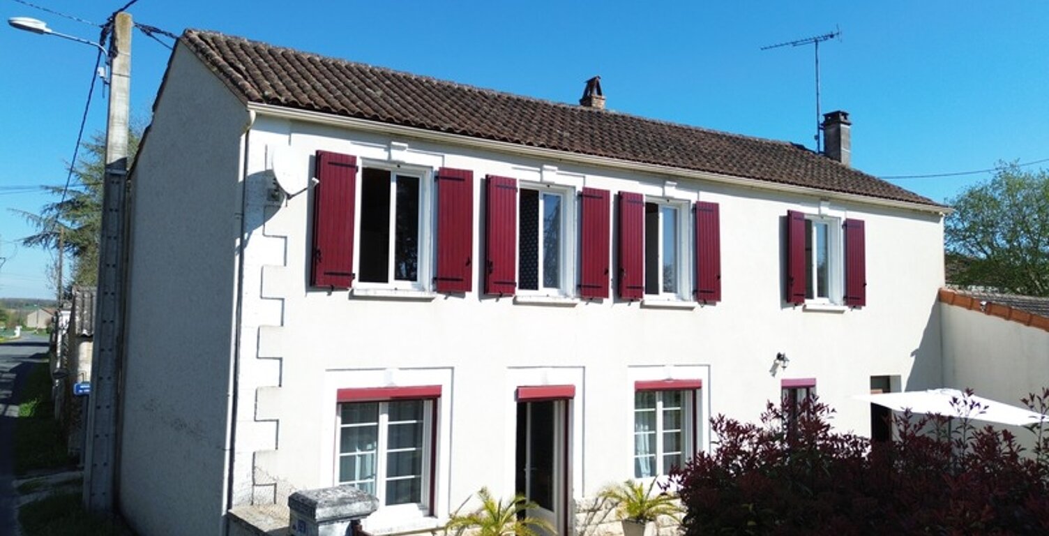 EN EXCLUSIVITÉ ! Maison de 145m² avec dépendances et terrain de 1900m² - LUXÉ (16) — photo 1
