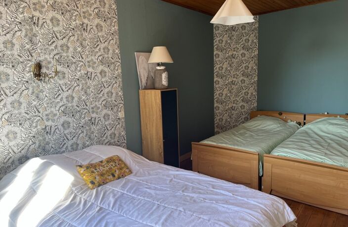 EN EXCLUSIVITÉ ! Maison de 145m² avec dépendances et terrain de 1900m² - LUXÉ (16) — photo 4