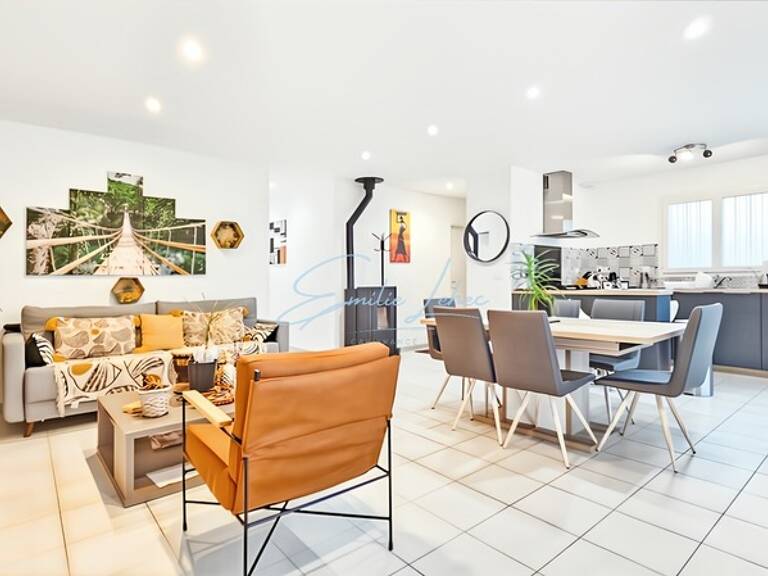 Querrien / NUE-PROPRIETE – Opportunité rare : maison récente 3 chambres, plain-pied avec jardin ! — photo 1