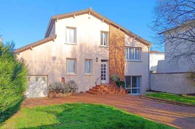 Maison 7 pièces 750000 €