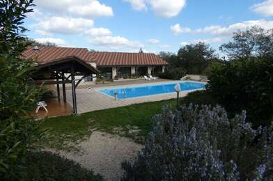 Maison 25 pièces 780000 €