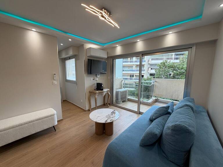 Studio en plein centre de Cannes — photo 1