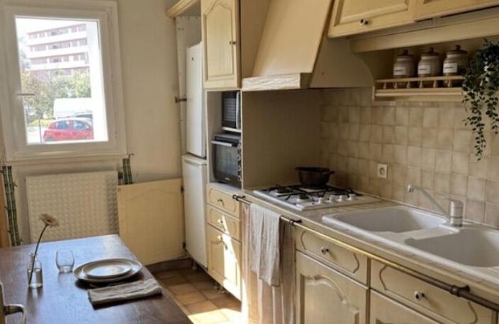 -BASTIA-Appartement T3  60m2 Résidence de 3 niveaux Cave Parking — photo 4