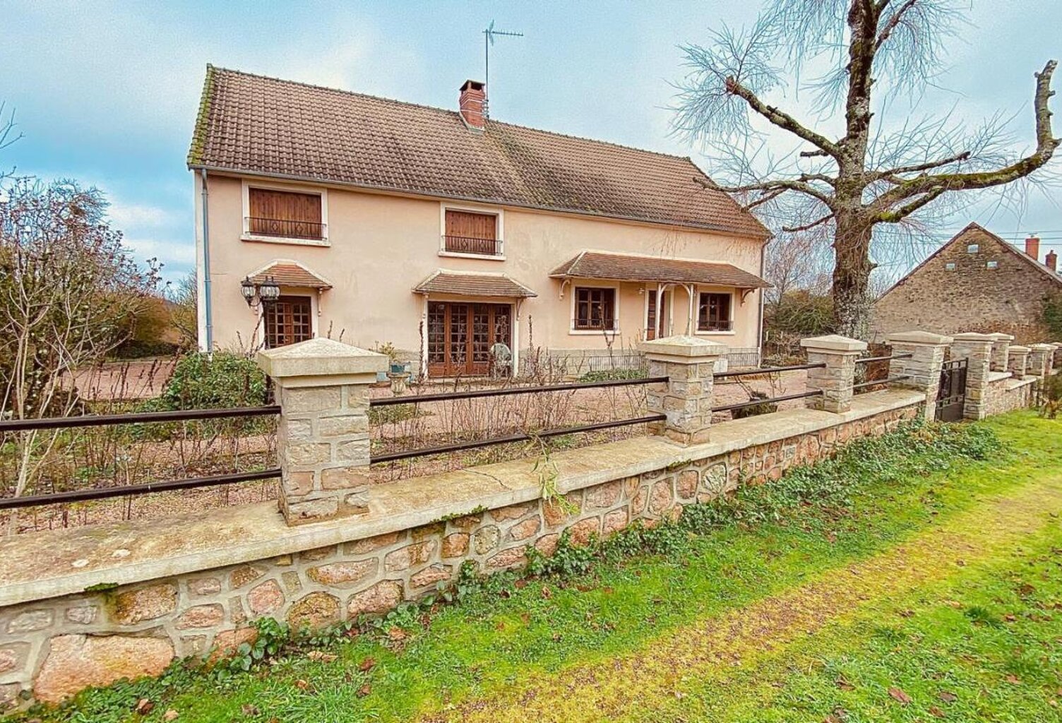Maison  8 pièce(s) 200 m2 — photo 1
