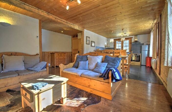 Vente maison 9 pièces 230 m² Morzine (74110) — photo 2