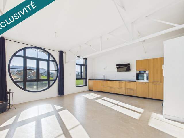 Ensemble immobilier Loft exception et grand garage — photo du bien