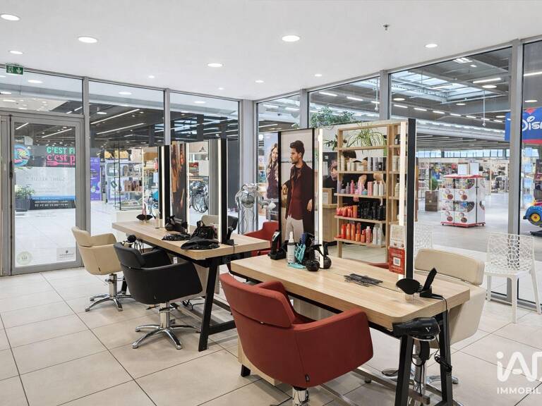Vente Boutique/Local commercial 500 m&sup2; — photo 1