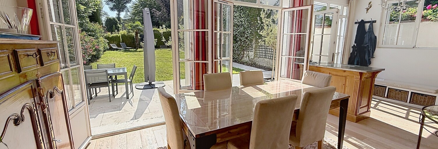 Maison 8 Pièces 174 m² à vendre à Vaucresson (92420)