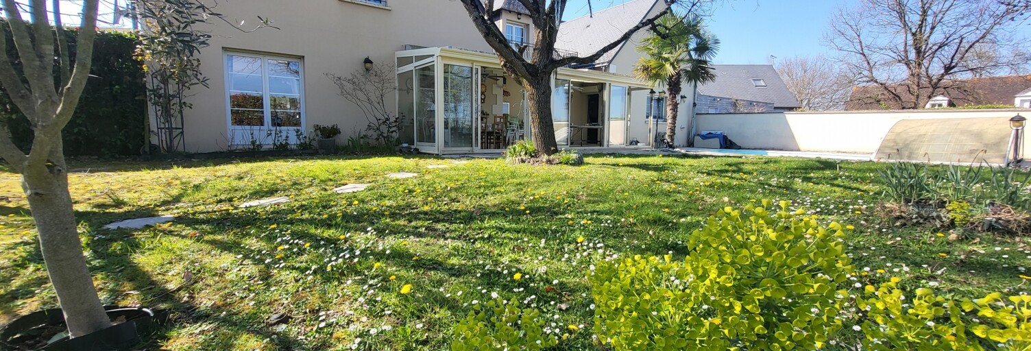 Maison 9 Pièces 353 m² à vendre à Vallères (37190)