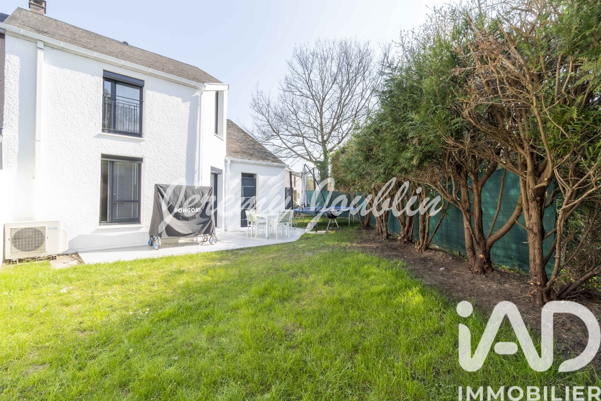 Jouy-le-Moutier - 104m² - 5p. - 4ch.