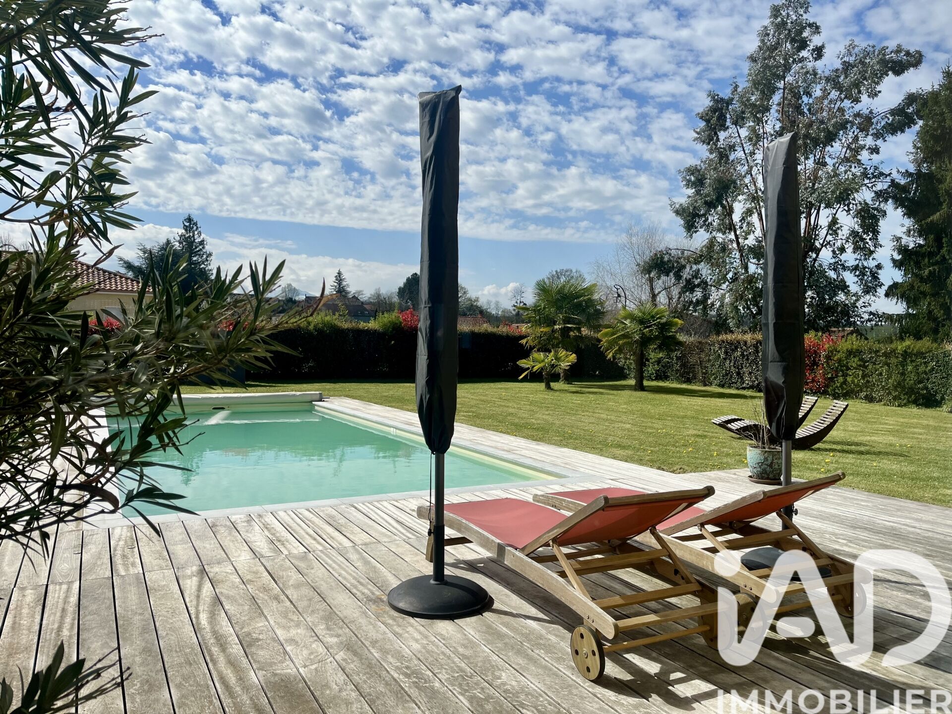 Tarbes - 244m² - 8p. - 5ch.