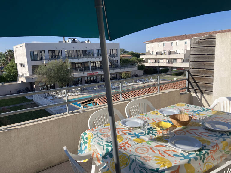 Grand duplex de 50 m2 avec vue sur piscine dans résidence re — photo 1