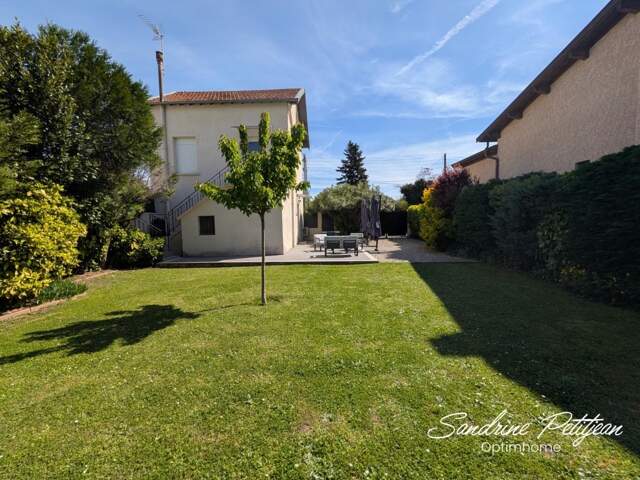 Maison à vendre 94 m² - 5 pièces - parcelle 469 m² - Vaulx en Velin Secteur Rize — photo du bien