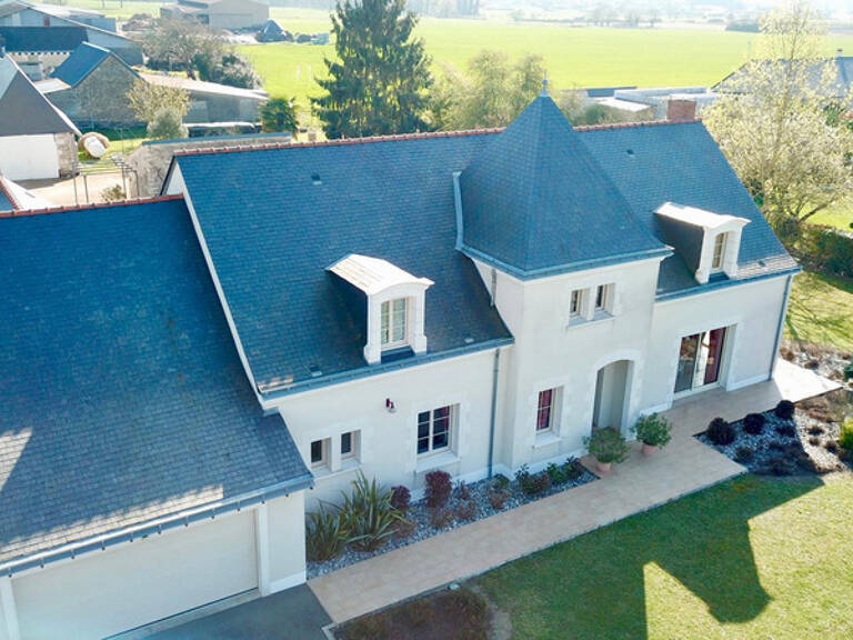 Dpt Maine et Loire (49), à vendre proche d' ANGERS maison P9  Vie de plain pied — photo 1