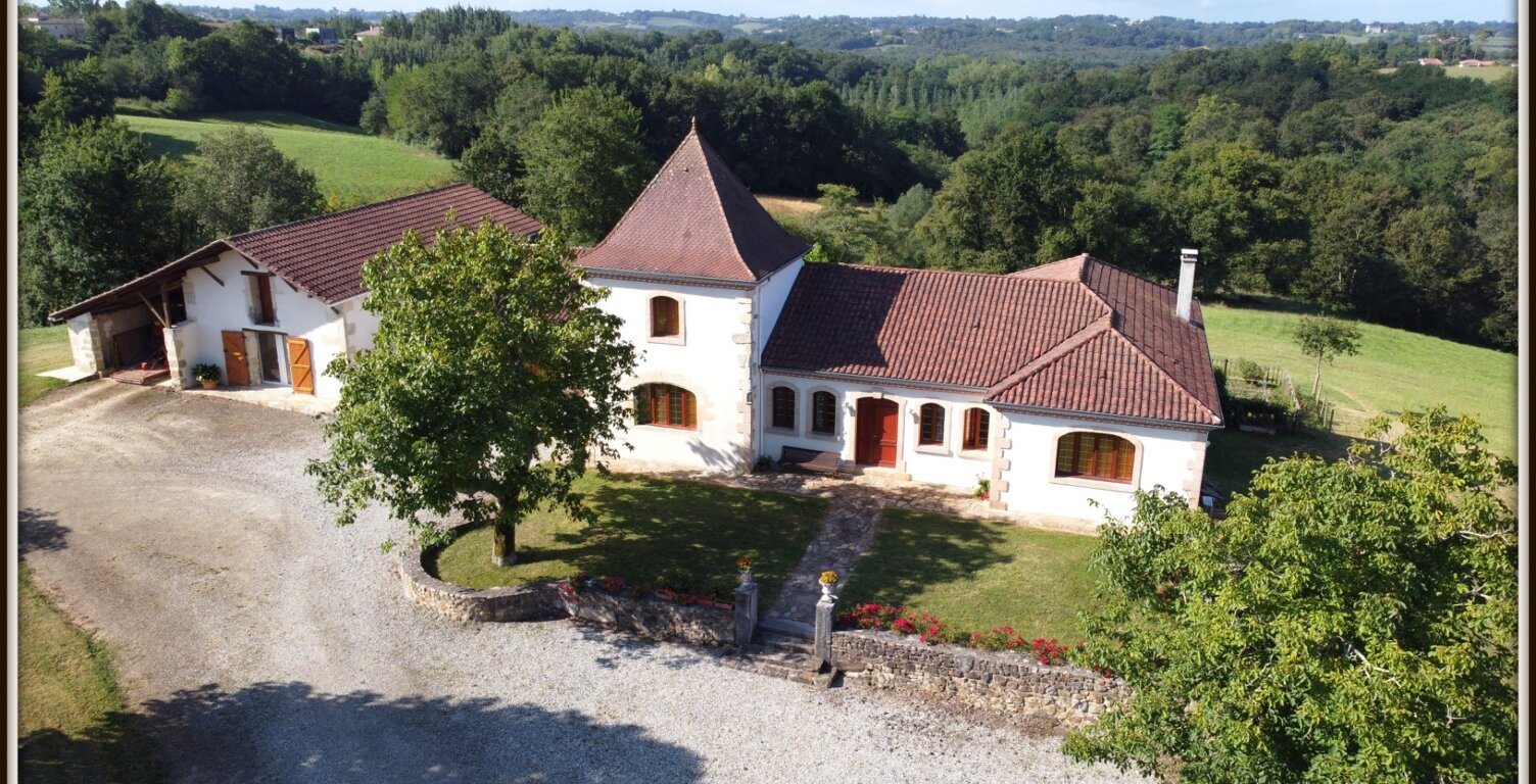 PROPRIETE 13 Ha - MAISON DE MAITRE + APPARTEMENT - CLASSE ENERGIE B — photo 1