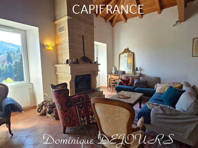 Marcols-les-eaux , maison en pierres : Un bien d’exception où charme, élégance et confort se rencontrent – coup de cœur immédiat garanti ! — photo du bien