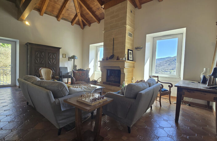 Marcols-les-eaux , maison en pierres : Un bien d’exception où charme, élégance et confort se rencontrent – coup de cœur immédiat garanti ! — photo 5