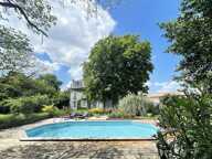 Château + gîte avec activité d’hébergement touristique proche de COGNAC (16) — photo 2