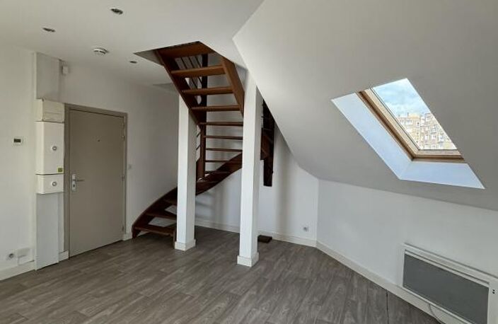 Duplex/Triplex — photo 2