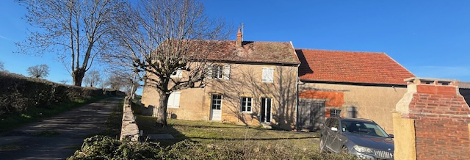 Maison 8 Pièces 180 m² à vendre à Saint-Christophe-en-Brionnais (71800)