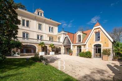 Maison 16 pièces 3200000 €