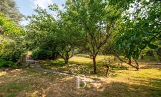 Terrain  1016 m² à vendre à Saint-Cyr-au-Mont-d'Or (69450)