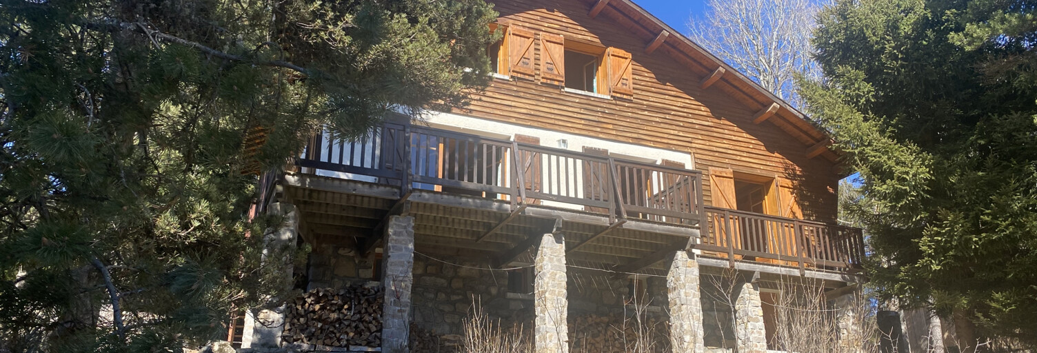 Maison 7 Pièces 147 m² à vendre à Bolquère (66210)