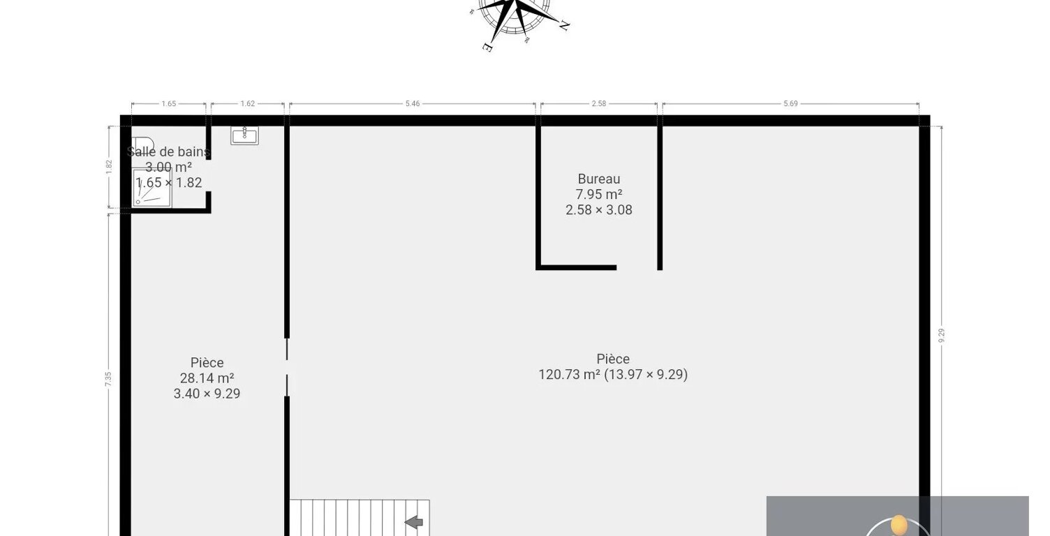Grange en pierre de 160 m² au sol avec fort potentiel au Bugue — photo 1