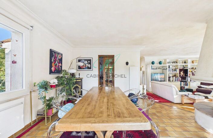 ROQUEFORT-LES-PINS : Villa dessinée par Maestracci — photo 5