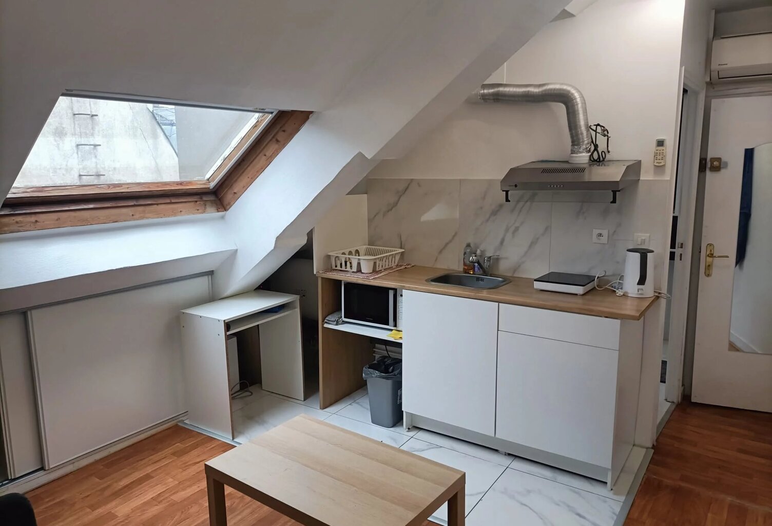 PARIS 4E SÉBASTOPOL, 3 PIÈCES DERNIER ÉTAGE — photo 1