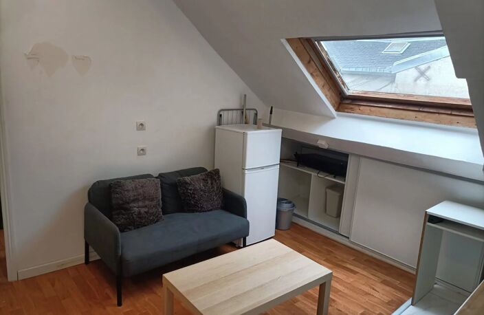 PARIS 4E SÉBASTOPOL, 3 PIÈCES DERNIER ÉTAGE — photo 2