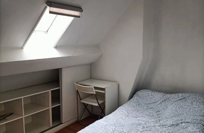 PARIS 4E SÉBASTOPOL, 3 PIÈCES DERNIER ÉTAGE — photo 4