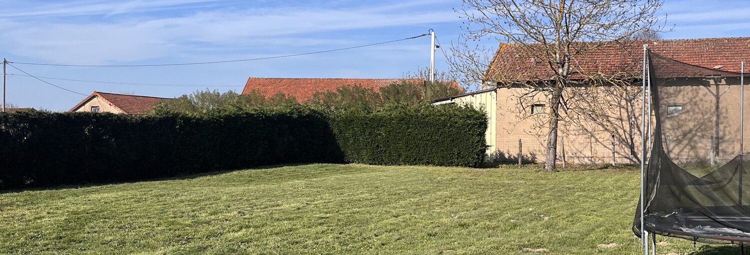 Terrain  800 m² à vendre à Vitry-en-Charollais (71600)