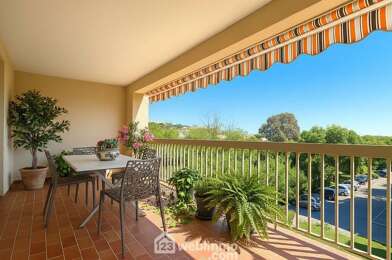 Appartement 3 pièces 249000 €